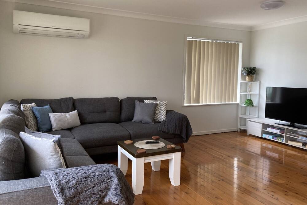 Photo of Livingroom in Bateau Bay