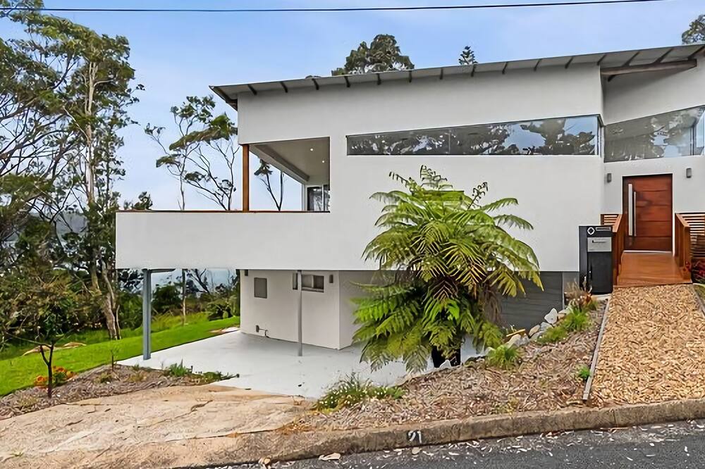 Photo of Outdoor in Denhams Beach