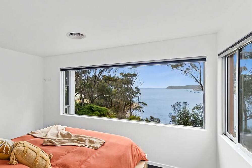 Photo of Bedroom in Denhams Beach