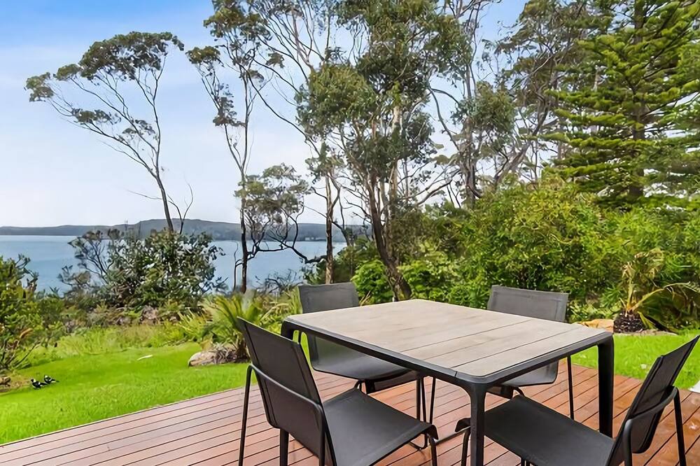 Photo of Outdoor in Denhams Beach