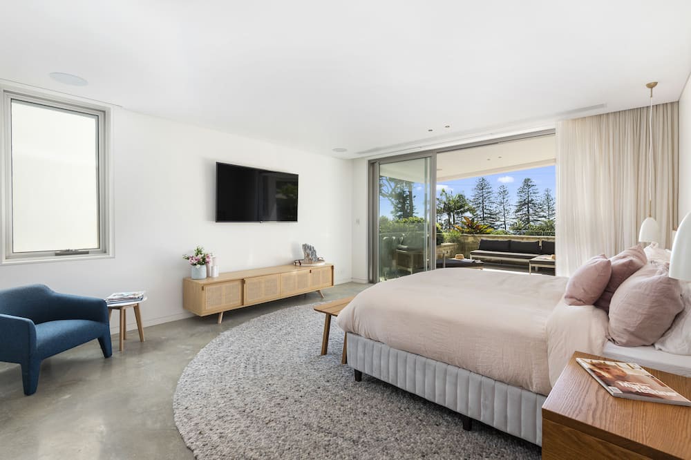 Photo of Bedroom in Palm Beach