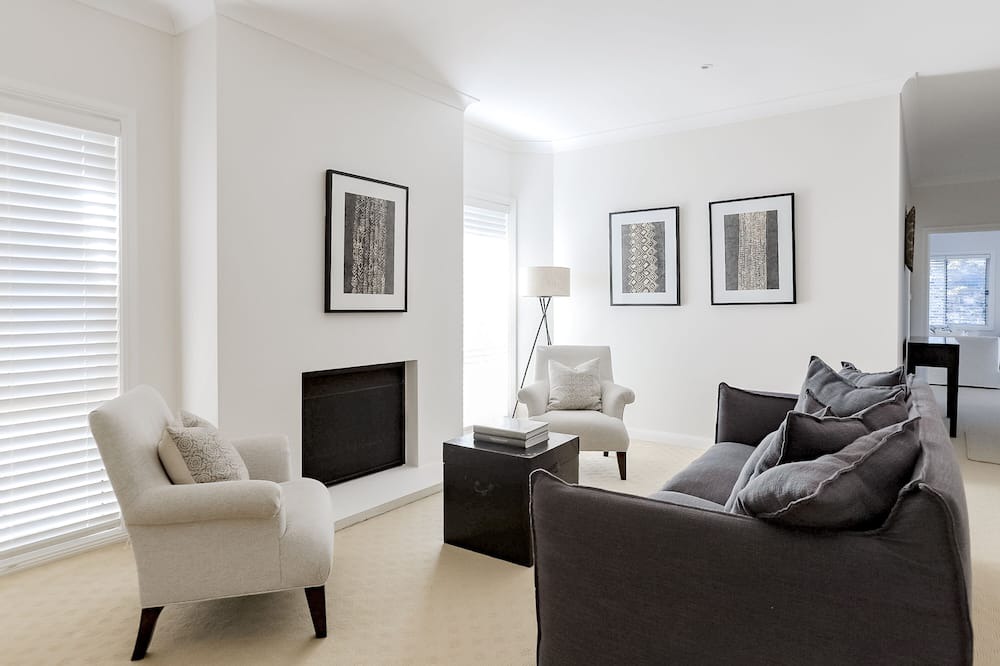 Photo of Livingroom in Palm Beach