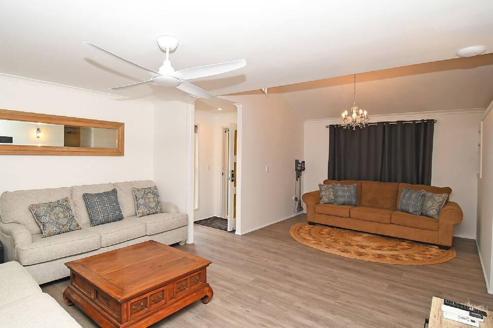 Photo of Livingroom in Toogoom