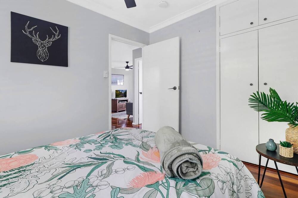 Photo of Bedroom in Annerley