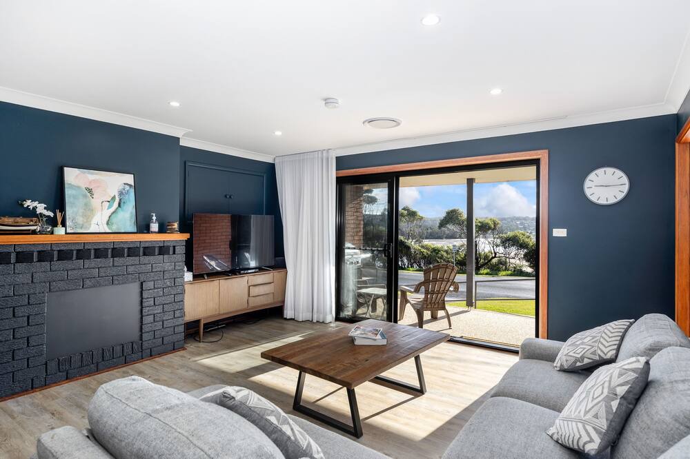 Photo of Livingroom in Dolphin Point