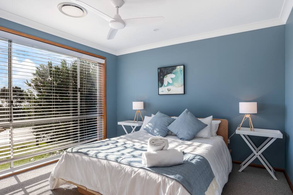 Photo of Bedroom in Dolphin Point