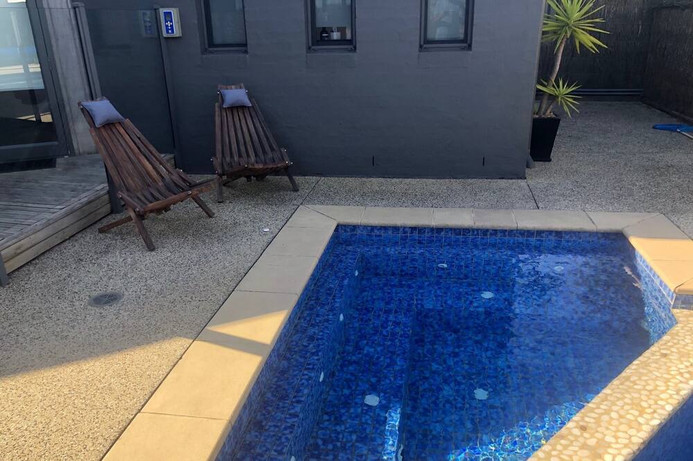 Photo of Outdoor in Connewarre
