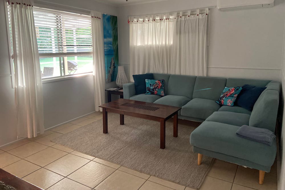 Photo of Livingroom in Bakers Creek