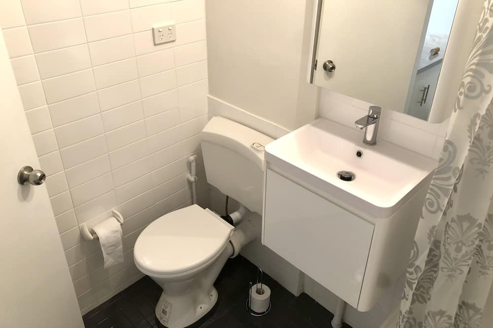 Photo of Bathroom in Elizabeth Bay