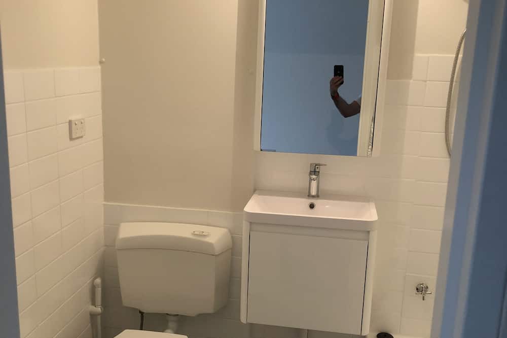 Photo of Bathroom in Elizabeth Bay