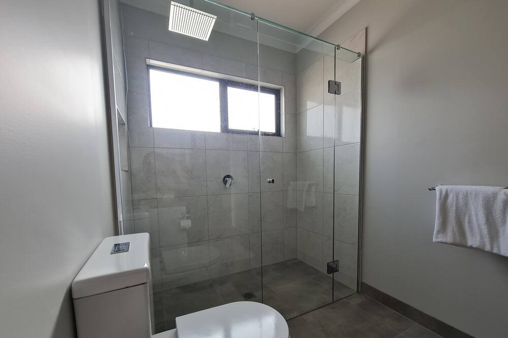 Photo of Bathroom in Paradise Beach