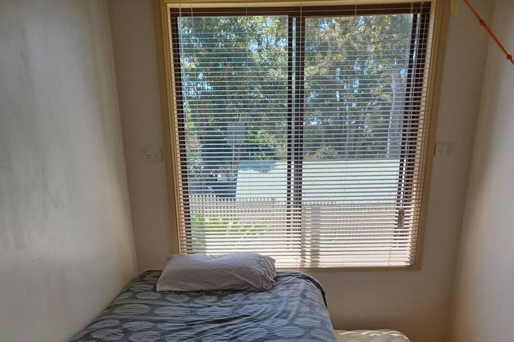Photo of Bedroom in Batehaven