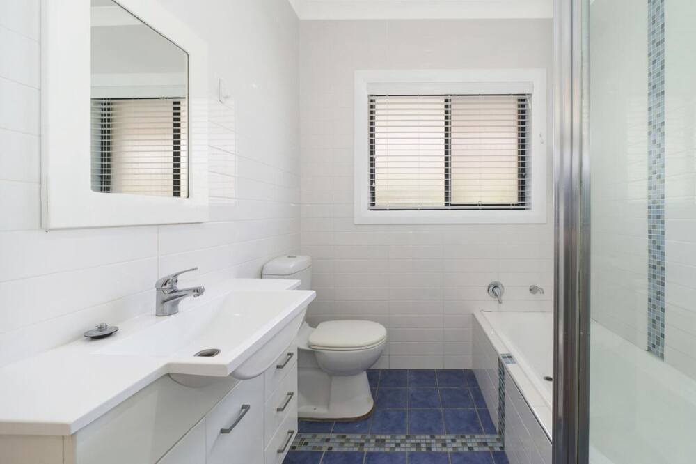 Photo of Bathroom in Ettalong Beach