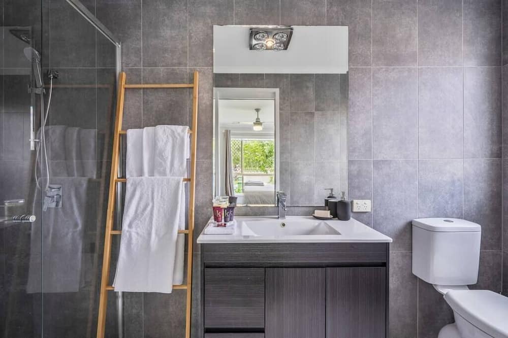 Photo of Bathroom in Upper Coomera
