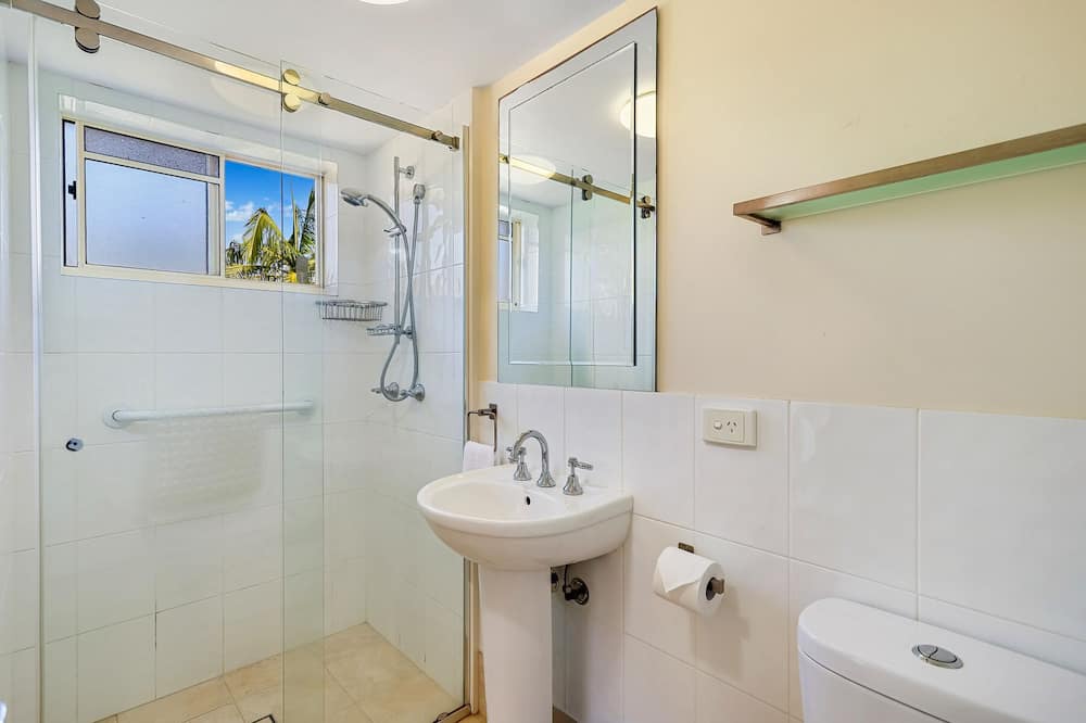 Photo of Bathroom in Biggera Waters
