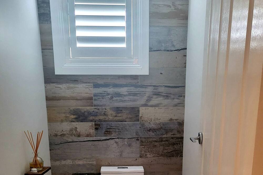 Photo of Bathroom in Bateau Bay