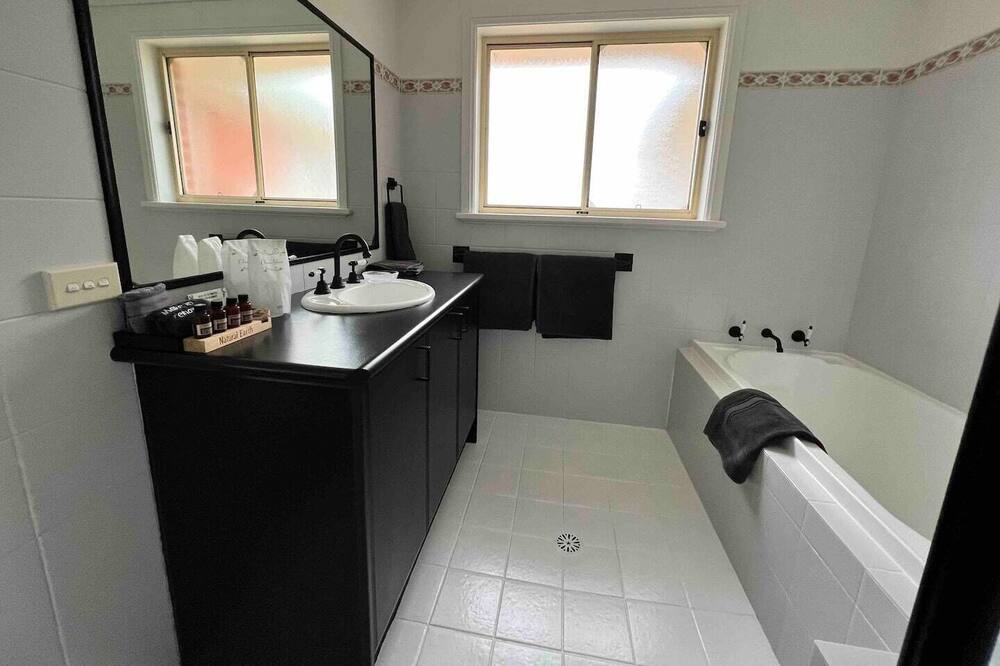 Photo of Bathroom in Robin Hill