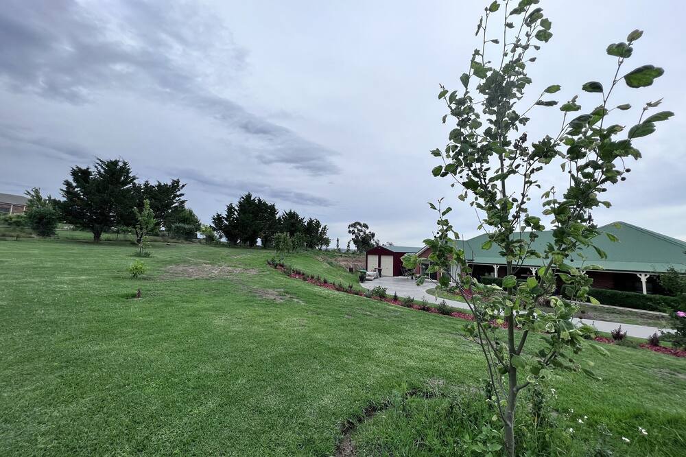 Photo of Outdoor in Robin Hill