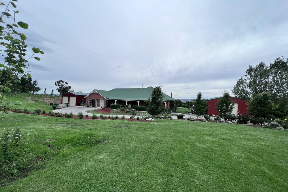 Photo of Outdoor in Robin Hill