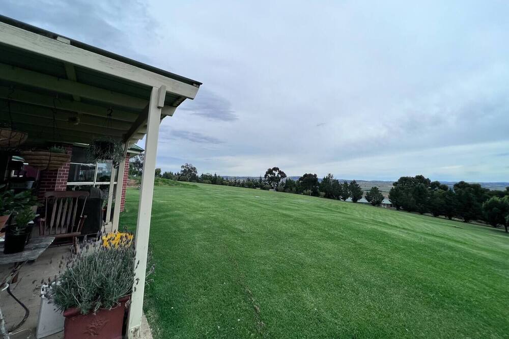 Photo of Outdoor in Robin Hill