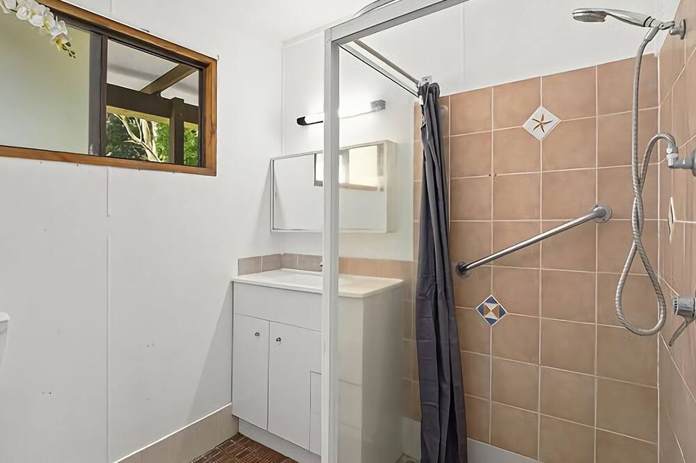Photo of Bathroom in Mylestom