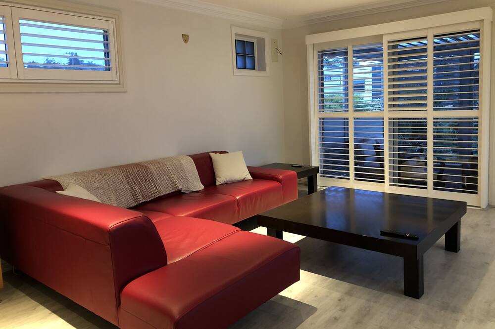 Photo of Livingroom in Dee Why