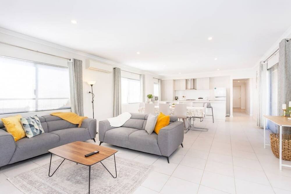 Photo of Livingroom in Piara Waters