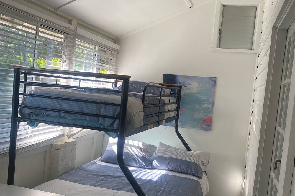 Photo of Bedroom in James Creek