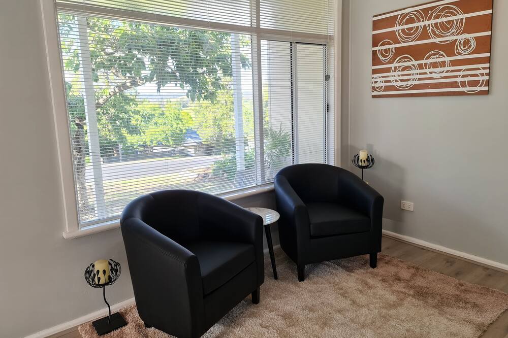 Photo of Livingroom in Oberon