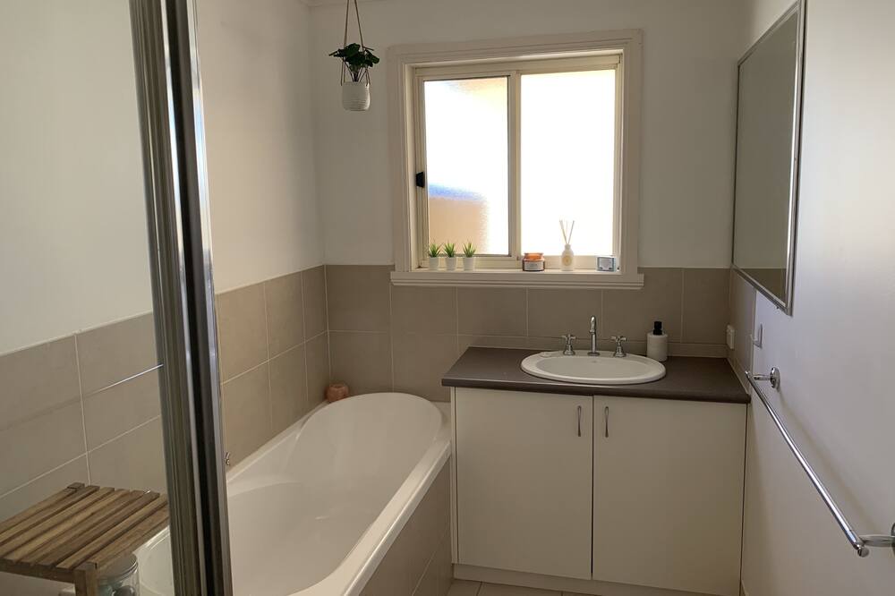 Photo of Bathroom in Rutherglen