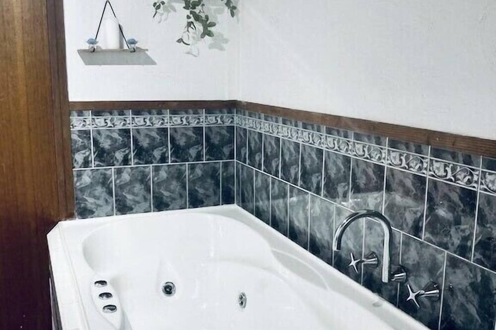 Photo of Bathroom in Arakoon