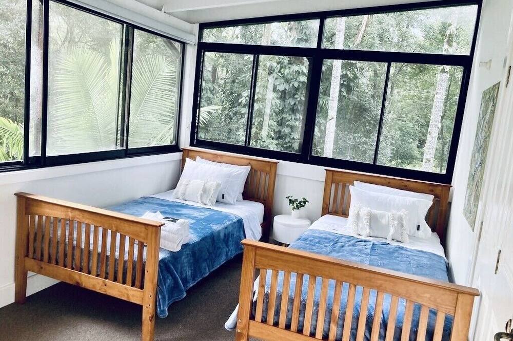 Photo of Bedroom in Arakoon