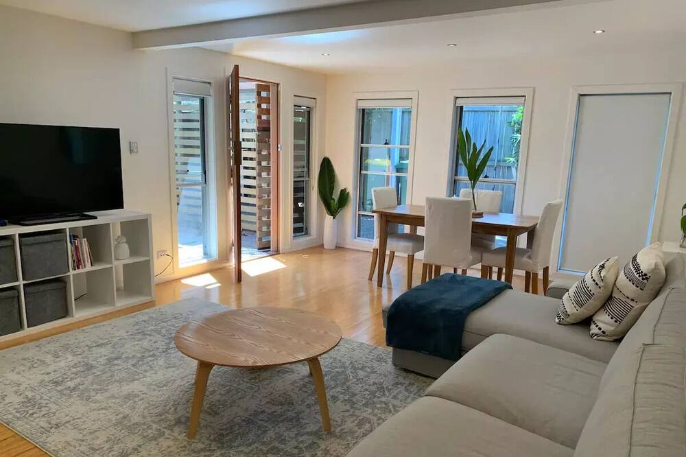 Photo of Livingroom in Currumbin