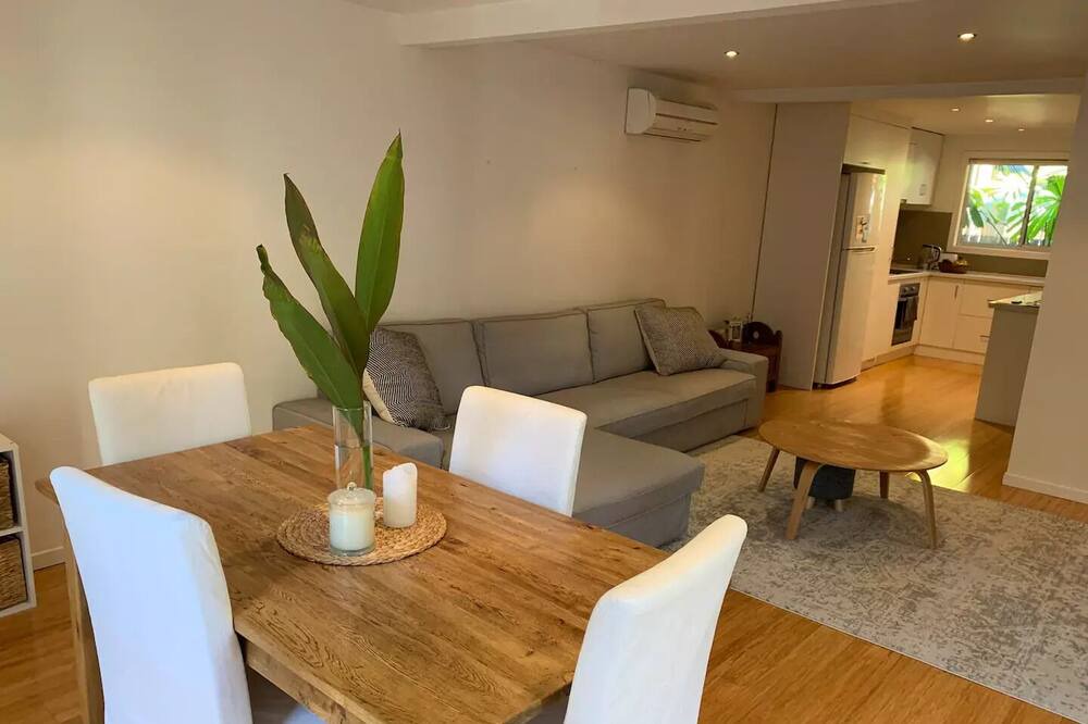 Photo of Livingroom in Currumbin
