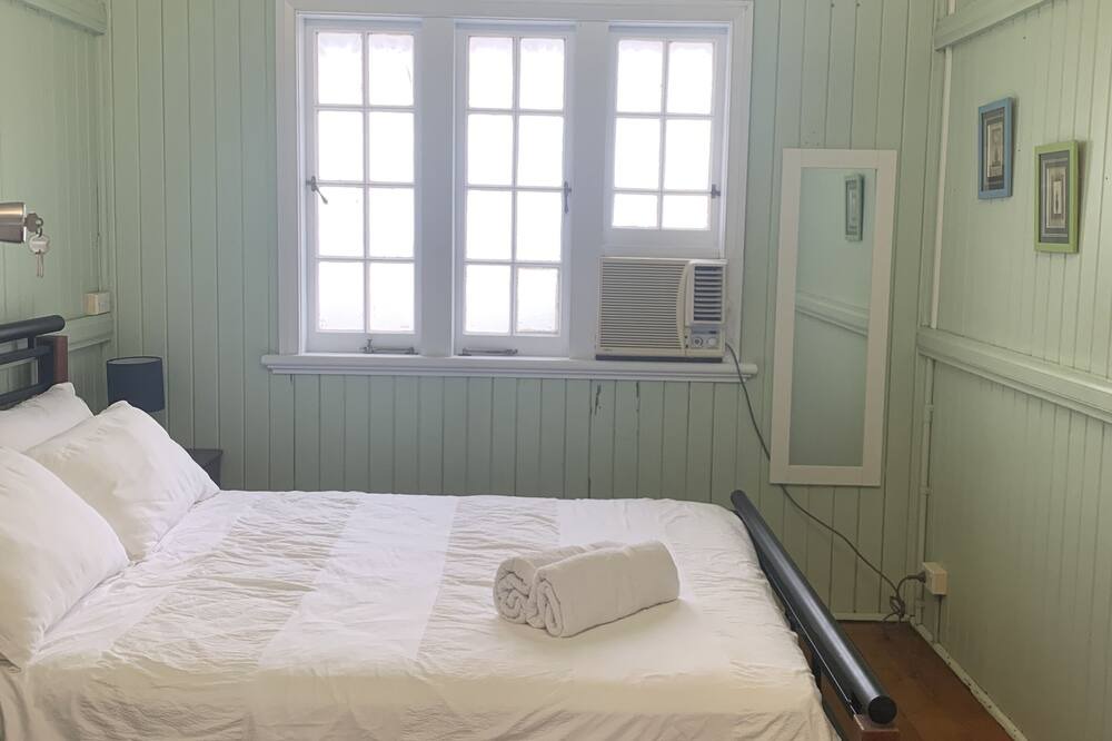 Photo of Bedroom in Cairns North