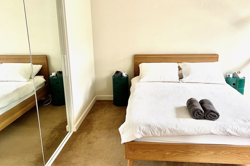 Photo of Bedroom in Crows Nest