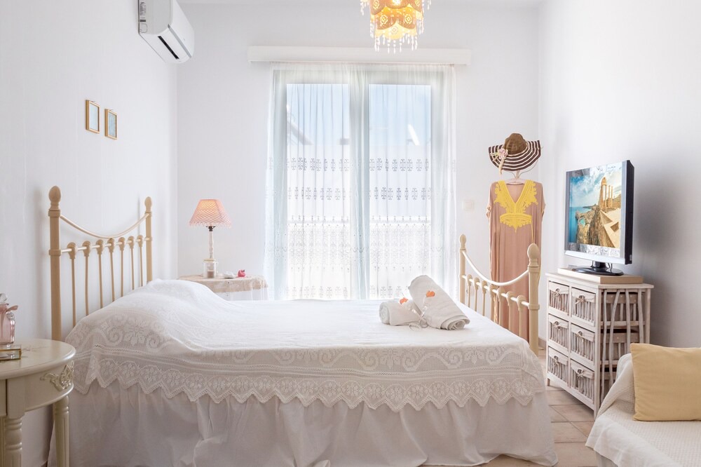 Photo of Bedroom in Kalathos