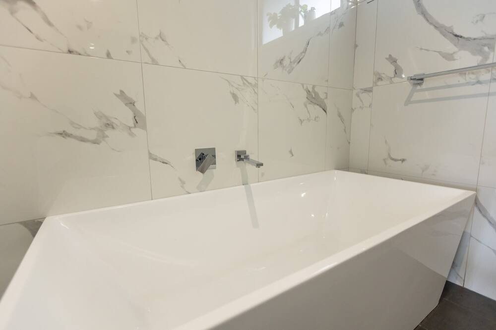 Photo of Bathroom in Edmondson Park
