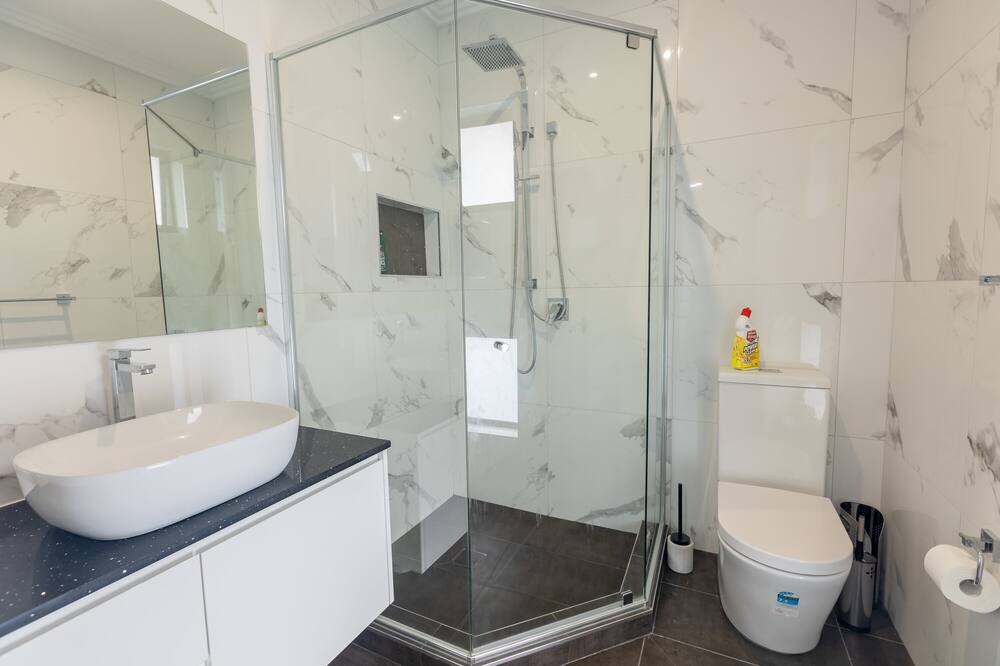 Photo of Bathroom in Edmondson Park