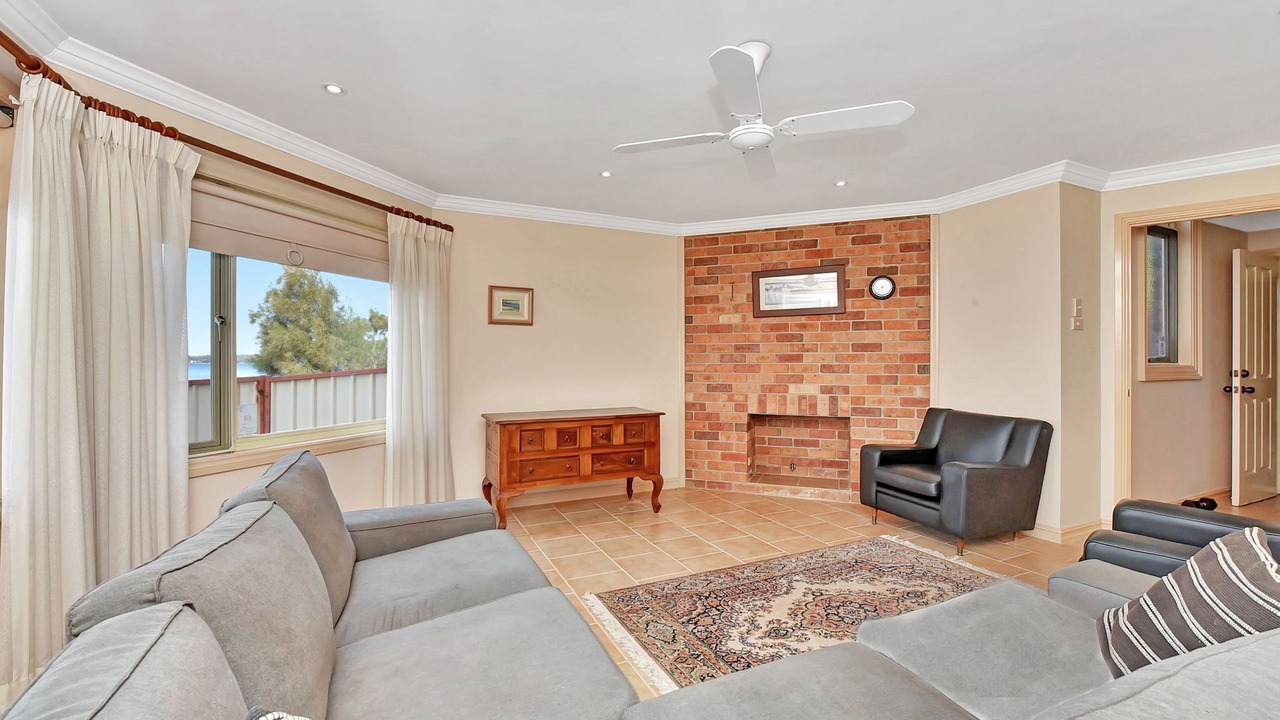 Photo of Livingroom in Sunshine