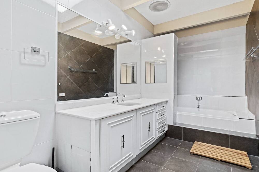 Photo of Bathroom in Hawks Nest