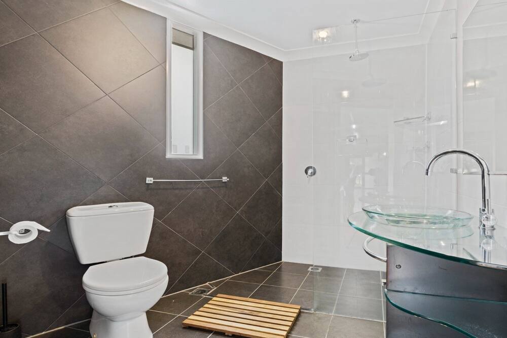 Photo of Bathroom in Hawks Nest