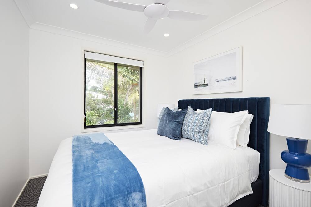 Photo of Bedroom in Forresters Beach