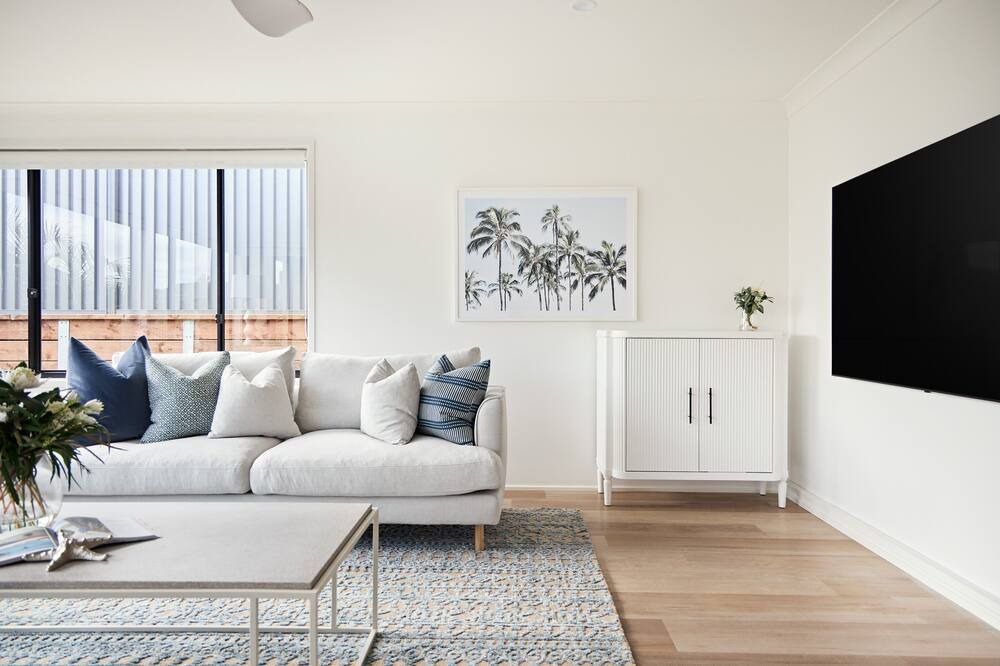 Photo of Livingroom in Forresters Beach