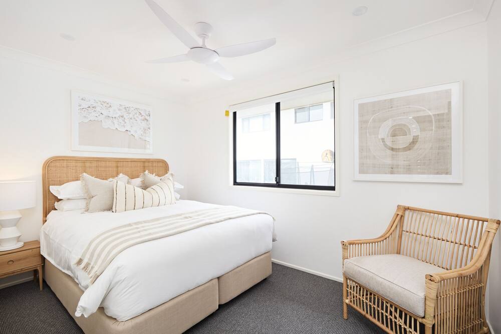 Photo of Bedroom in Forresters Beach