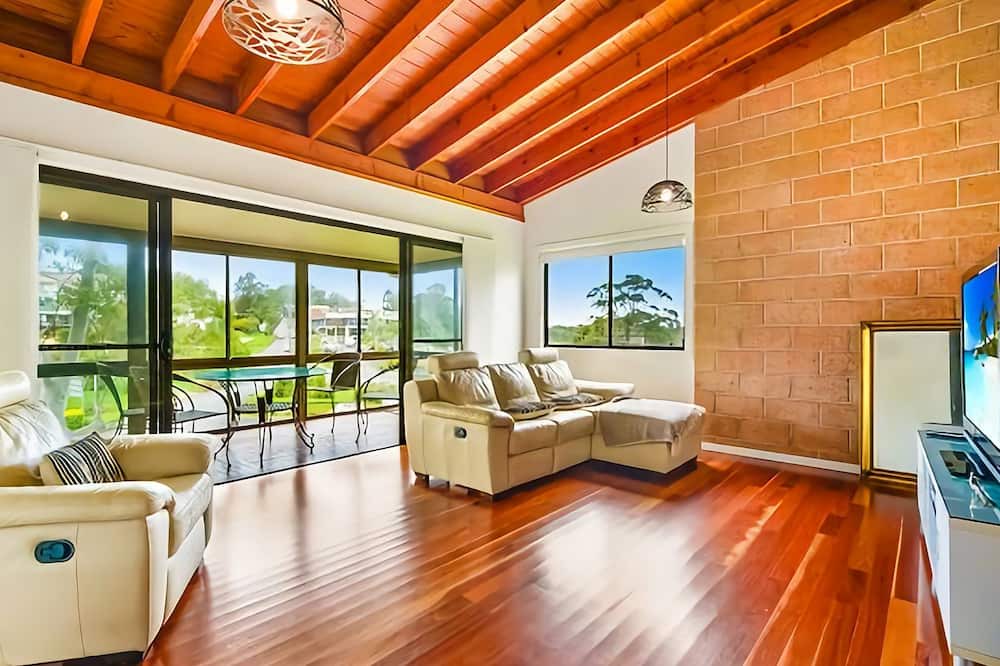 Photo of Livingroom in Nambucca Heads
