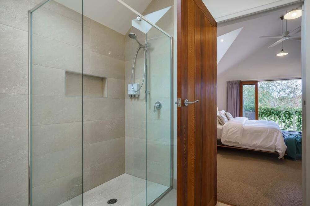 Photo of Bathroom in Balnarring