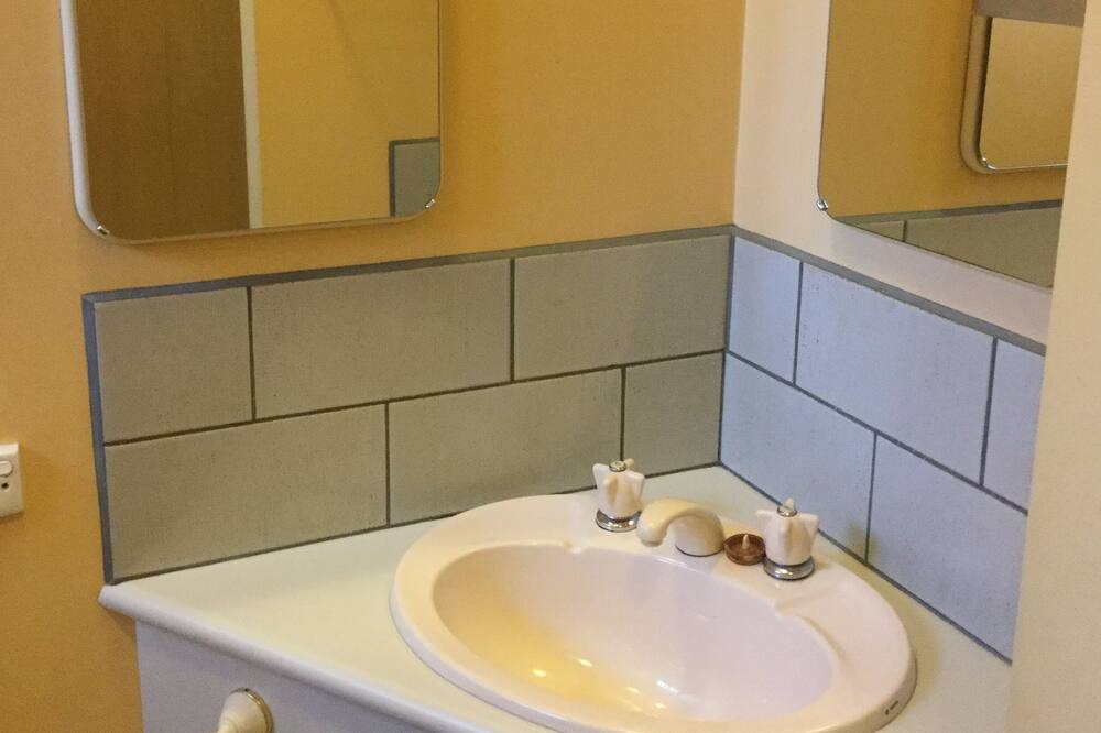 Photo of Bathroom in Tawonga South