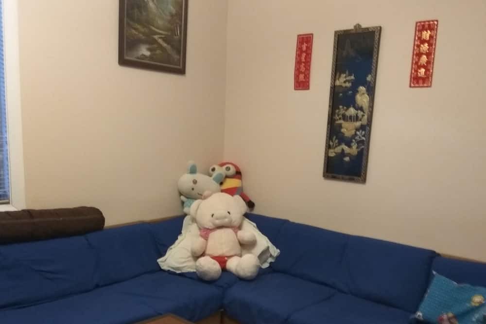 Photo of Livingroom in Beverly Hills