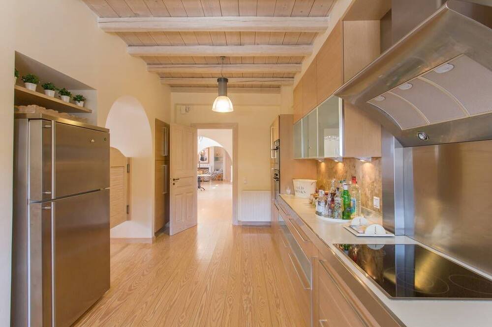 Photo of Kitchen in Agios Romanos